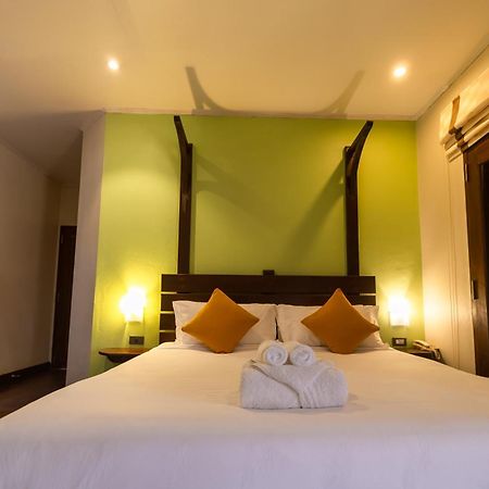 Ancient Luangprabang Hotel Bagian luar foto