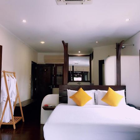 Ancient Luangprabang Hotel Bagian luar foto
