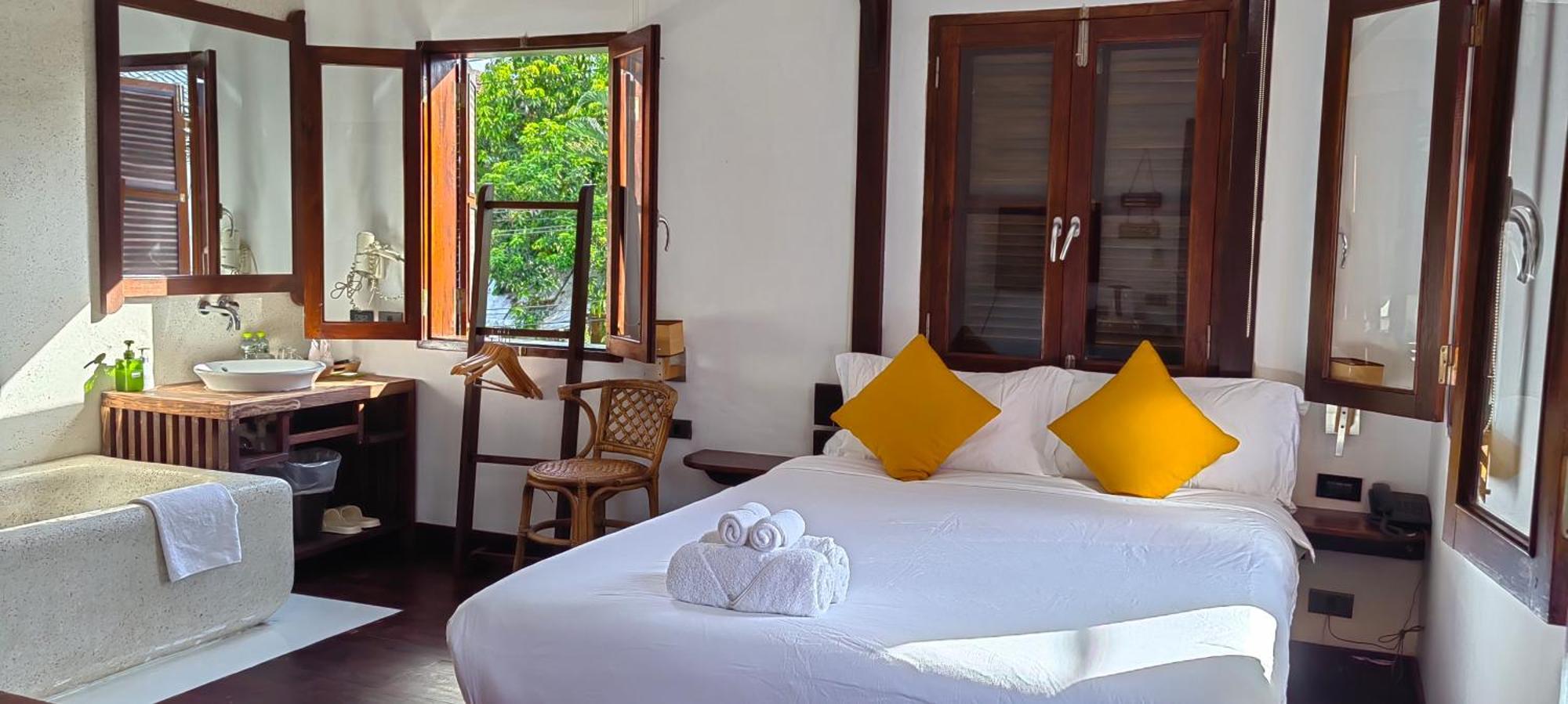 Ancient Luangprabang Hotel Bagian luar foto